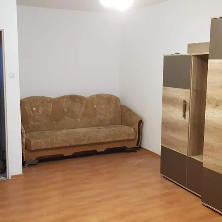 Apartament Red & Black Διαμέρισμα *